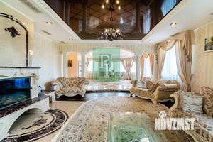 Дом 593м², 4-этажный, участок 9 сот.