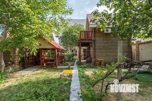 Дом 200м², 3-этажный, участок 3 сот.