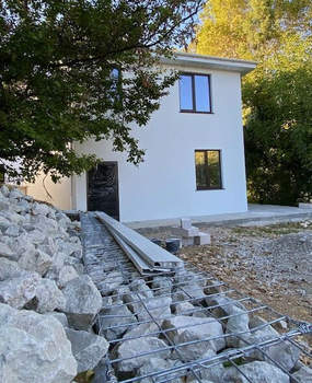 Дом 130м², 2-этажный, участок 4 сот.