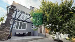 Коттедж 223м², 2-этажный, участок 6 сот.