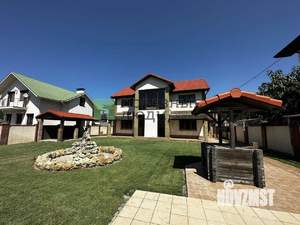 Дом 184м², 2-этажный, участок 6 сот.