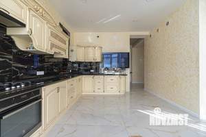 Дом 340м², 3-этажный, участок 8 сот.