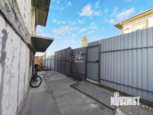 Дом 297м², 3-этажный, участок 4 сот.