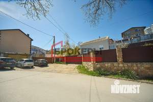 Дом 214м², 3-этажный, участок 5 сот.