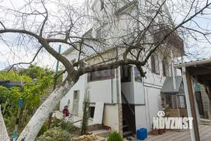 Дача 104м², 3-этажный, участок 5 сот.