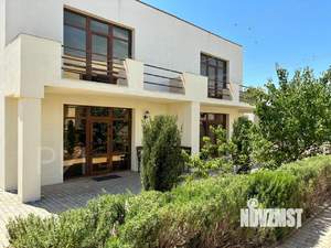 Дом 406м², 2-этажный, участок 6 сот.