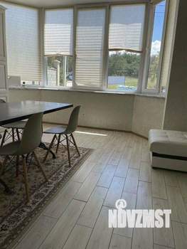 Дом 299м², 2-этажный, участок 5 сот.