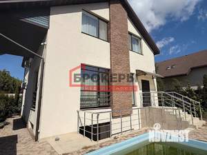 Дом 284м², 3-этажный, участок 5 сот.