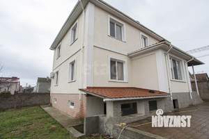 Дом 263м², 3-этажный, участок 6 сот.