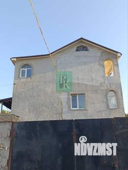 Дом 244м², 3-этажный, участок 6 сот.