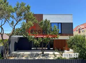 Дом 108м², 2-этажный, участок 4 сот.