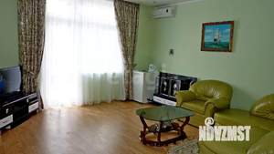 Дом 494м², 3-этажный, участок 4 сот.