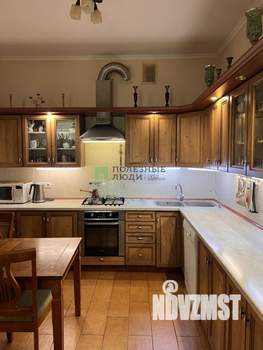 Дом 470м², 4-этажный, участок 7 сот.