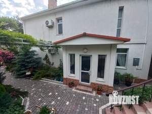 Дом 198м², 2-этажный, участок 6 сот.