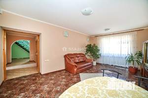 Дом 227м², 3-этажный, участок 10 сот.