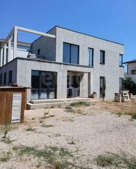 Дом 195м², 2-этажный, участок 6 сот.