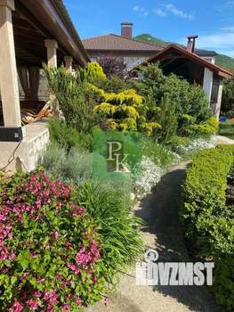 Дом 200м², 2-этажный, участок 10 сот.