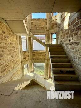 Дом 291м², 3-этажный, участок 7 сот.