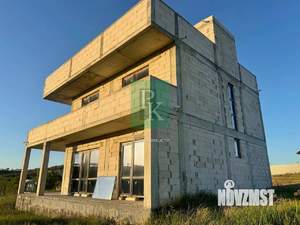 Коттедж 231м², 3-этажный, участок 6 сот.