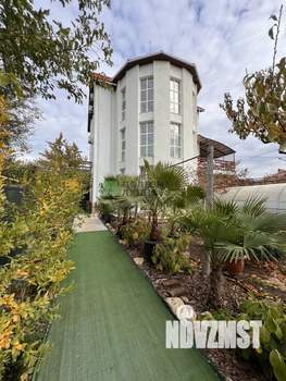 Дом 470м², 4-этажный, участок 7 сот.