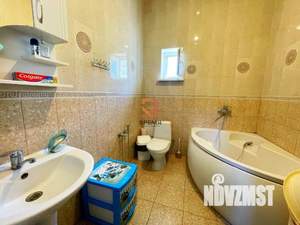 Дом 208м², 2-этажный, участок 4 сот.