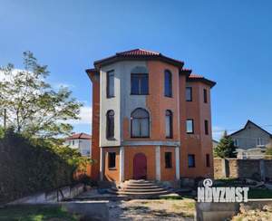 Дом 400м², 3-этажный, участок 9 сот.