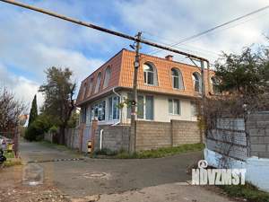 Дом 440м², 3-этажный, участок 5 сот.