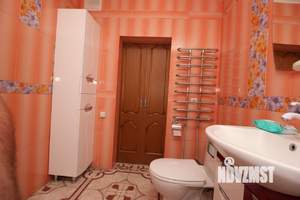 Дом 180м², 3-этажный, участок 7 сот.