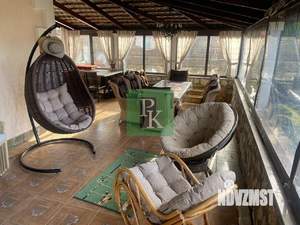 Дом 200м², 2-этажный, участок 10 сот.