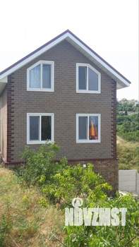 Дом 62м², 2-этажный, участок 3 сот.