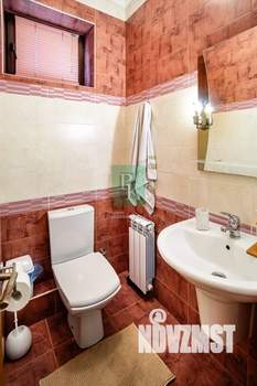 Дом 210м², 2-этажный, участок 4 сот.