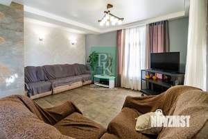 Дом 174м², 2-этажный, участок 6 сот.