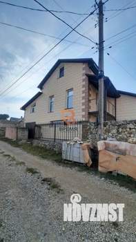 Дача 247м², 3-этажный, участок 5 сот.