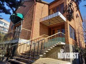 Дом 314м², 3-этажный, участок 5 сот.