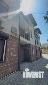 Таунхаус 280м², 3-этажный, участок 1 сот.