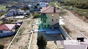 Дом 530м², 3-этажный, участок 25 сот.