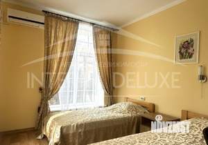 Дом 1100м², 2-этажный, участок 11 сот.