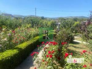 Дом 200м², 2-этажный, участок 10 сот.