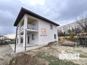 Дом 174м², 2-этажный, участок 4 сот.