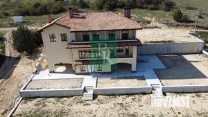 Дом 530м², 3-этажный, участок 25 сот.