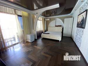 Дом 448м², 3-этажный, участок 6 сот.