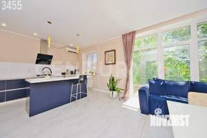 Дом 184м², 3-этажный, участок 3 сот.