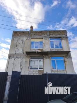 Дом 297м², 3-этажный, участок 4 сот.