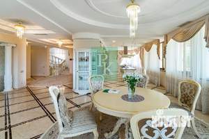 Дом 593м², 4-этажный, участок 9 сот.