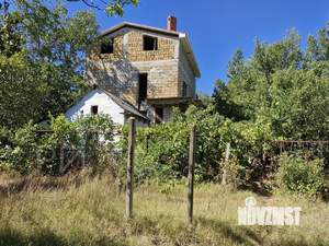 Дом 200м², 3-этажный, участок 9 сот.