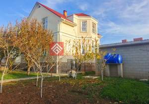 Дом 196м², 3-этажный, участок 10 сот.