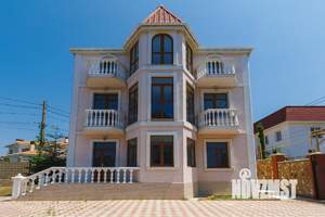 Дом 354м², 3-этажный, участок 6 сот.