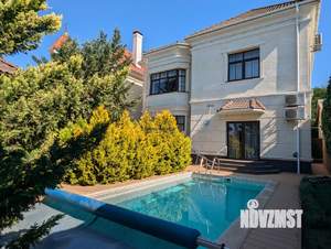 Дом 245м², 2-этажный, участок 4 сот.