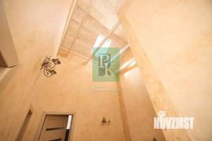 Дом 303м², 2-этажный, участок 3 сот.