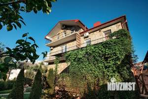 Дом 283м², 3-этажный, участок 6 сот.